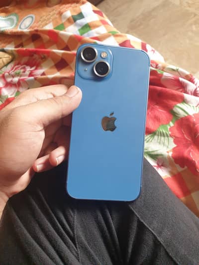 Apple iPhone 13