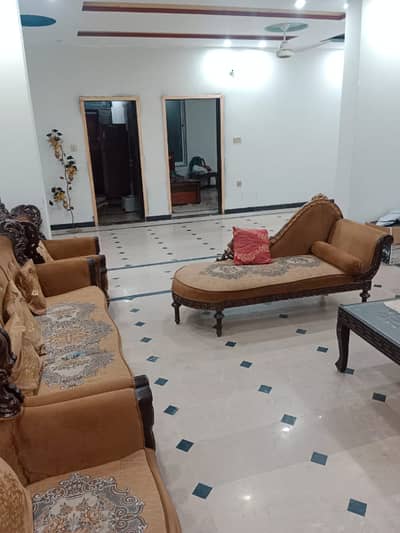 Lower Portion Spread Over 6 Marla In Khayaban-E-Sir Syed Available For Rent