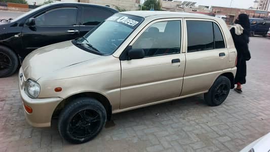 Daihatsu Cuore 2011
