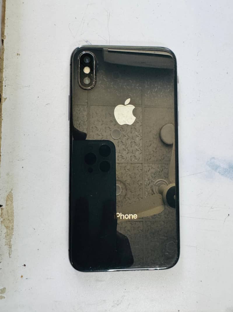 Apple iPhone X 3
