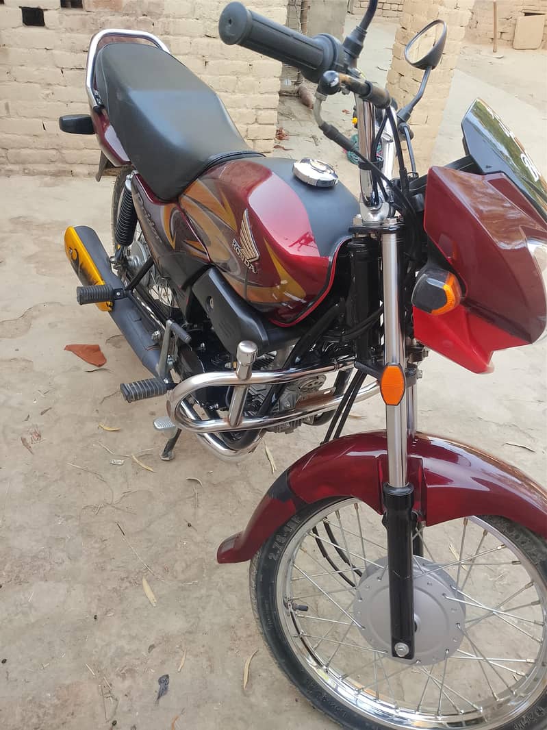 لینے والے دوست احباب رابطہ کیجیے 3