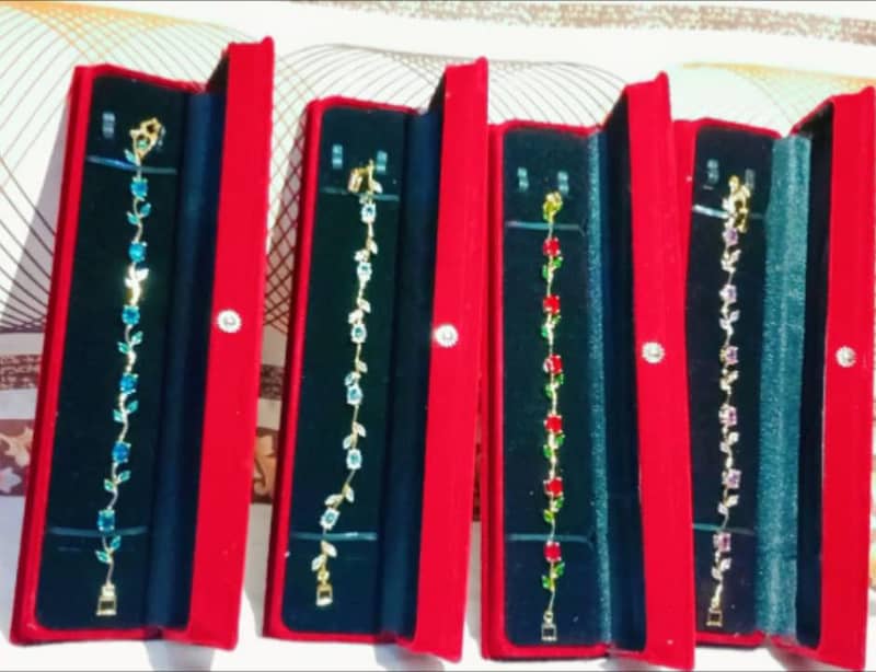 bracelet 0