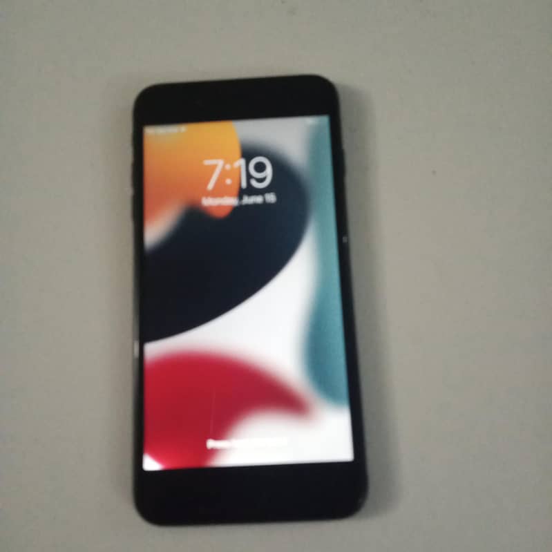 Apple iPhone 7 Plus 1