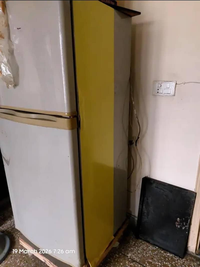 refrigerator 0