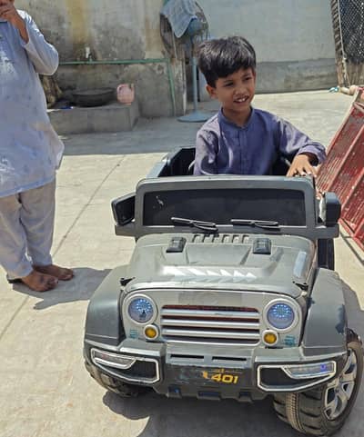 toy car 28000,03077310846