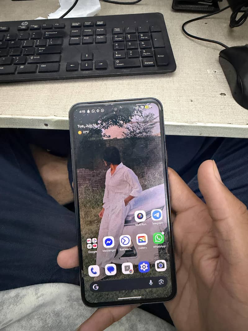 Google Pixel 8 2