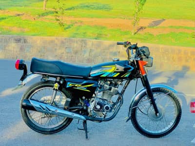 bike all ok ha one hand use ha mara APNA nmbe par ha
