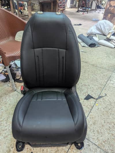 All cars seats poshish available