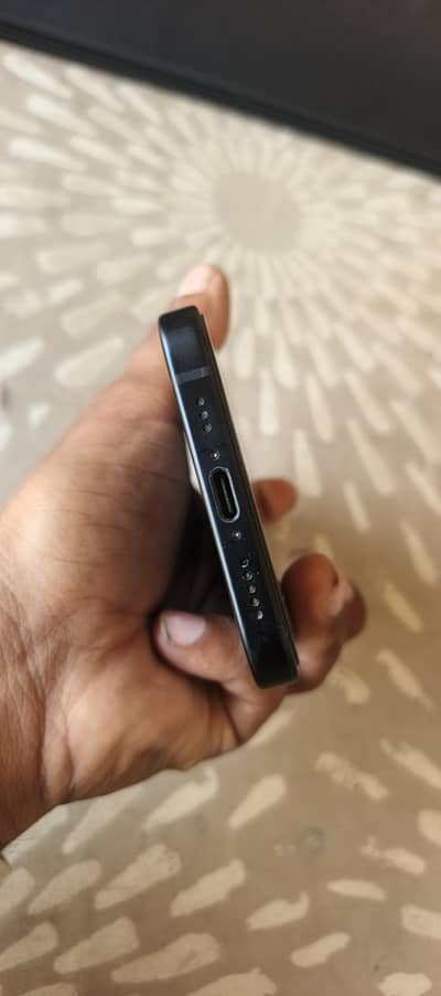 Apple iPhone 15