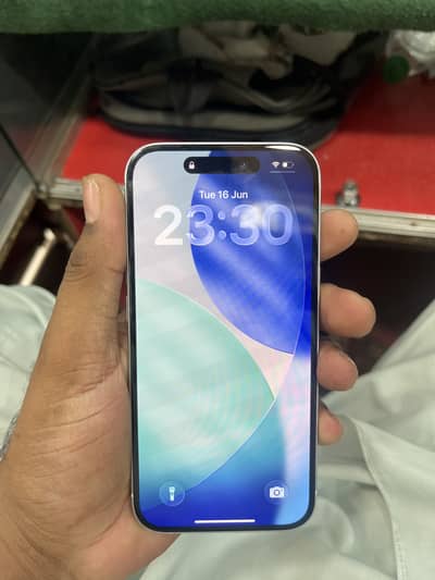 Apple iPhone 15