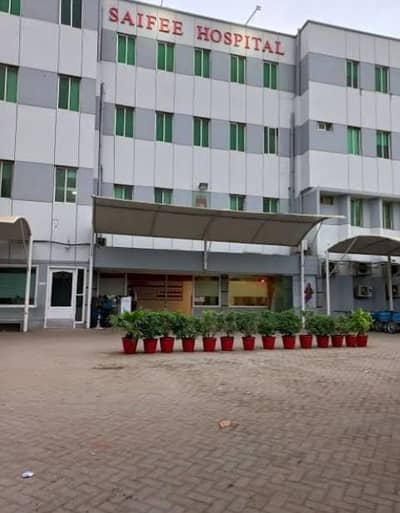 staff nurse female /helper female /assistant manager female