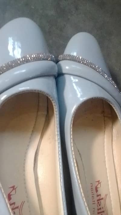 Stylish Italian grey pumps , size 38
