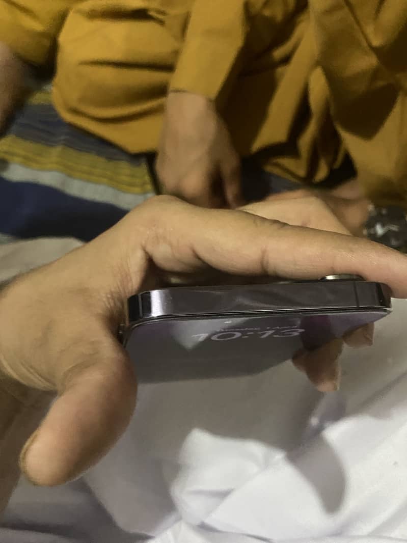 Apple iPhone 14 Pro Max 2