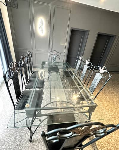 Dinning Table for sale