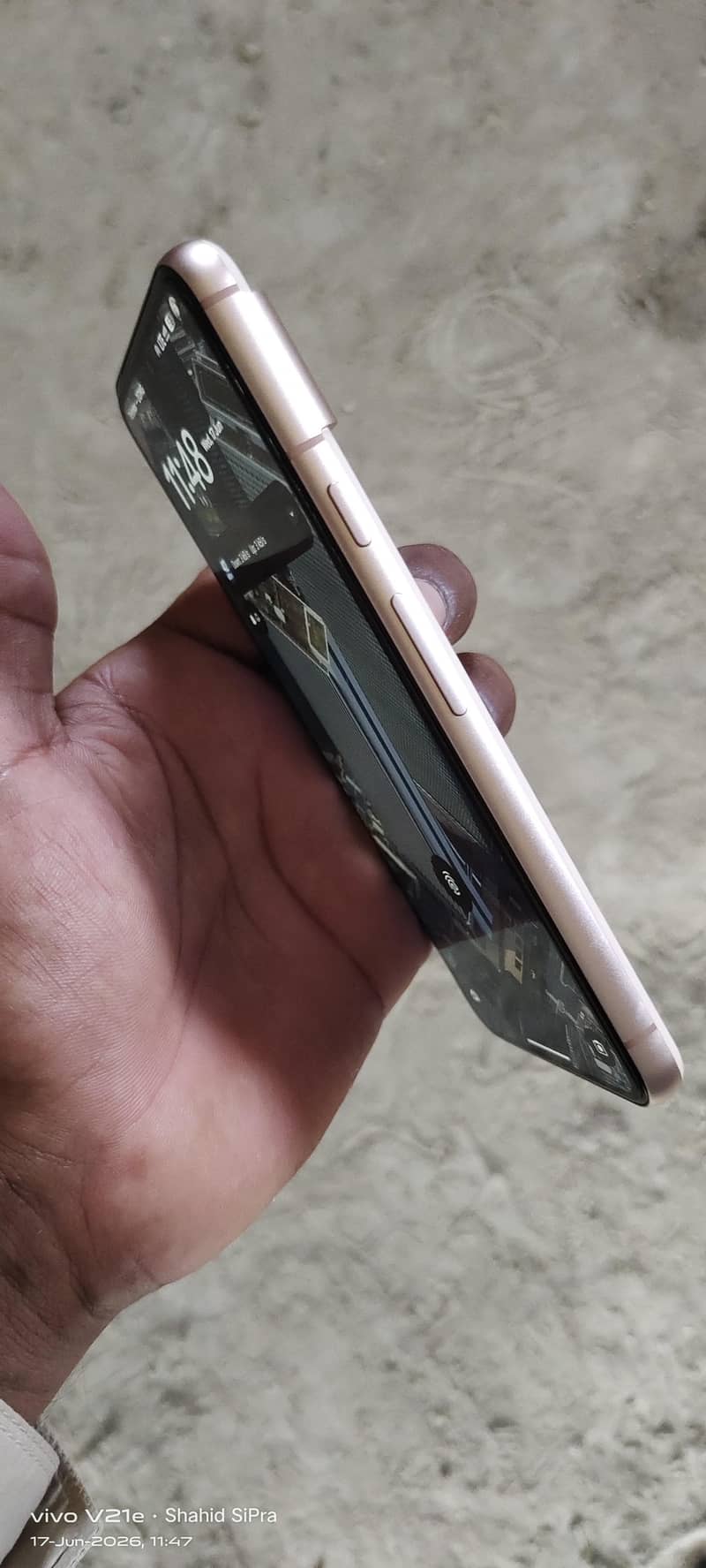 Google Pixel 8 5