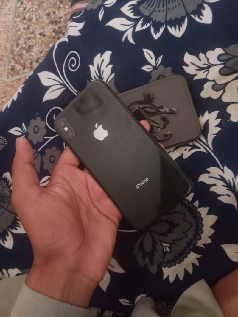 Apple iPhone X 0