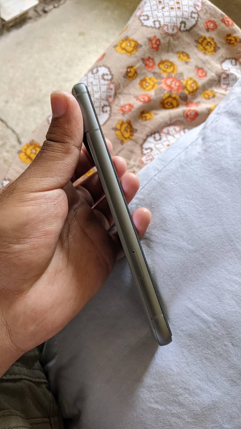 Google Pixel 8 2