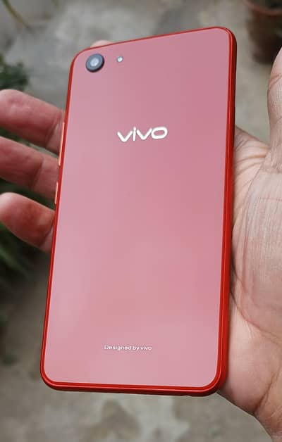 Vivo Y83 Dual Sim { 6 GB Ram / 128 GB Storage