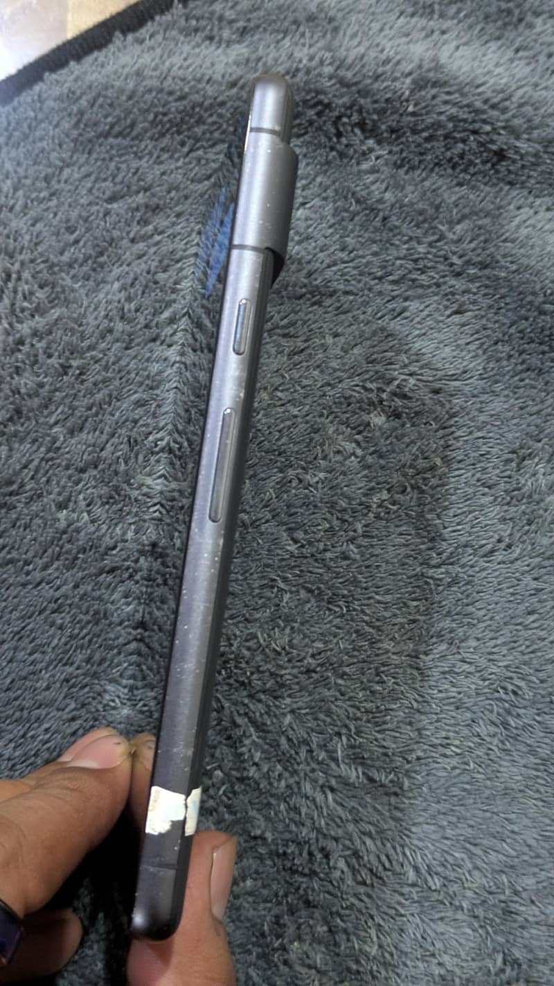 Google Pixel 7 4