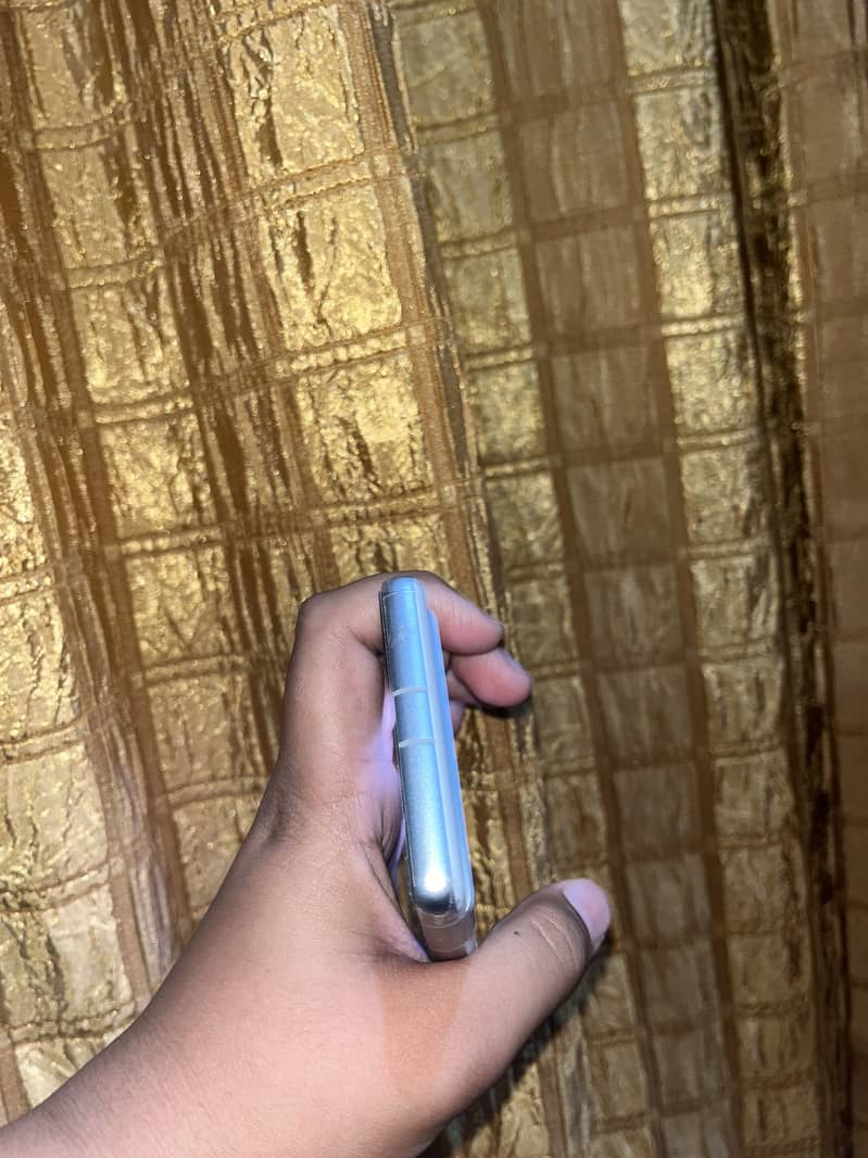 Google Pixel 7a 3