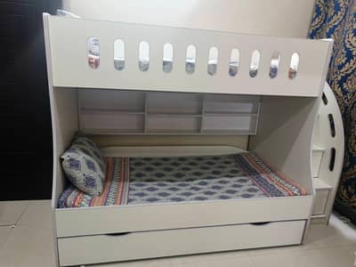 Bunker Bed