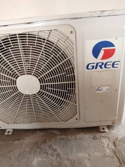 1.5 ton gree ac good condition