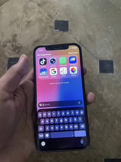 Apple iPhone 12