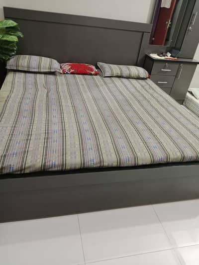 beautiful bed along dressing table (6month used)