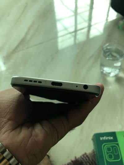 Infinix Hot 50i