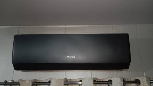 gree inverter 1.5 ton ac brand new condition