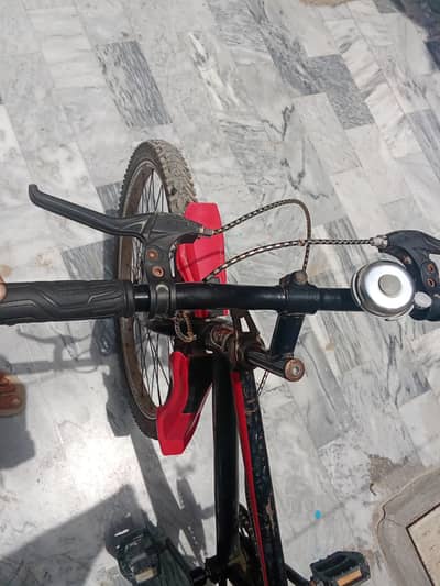 this cycle is brand new only one months used