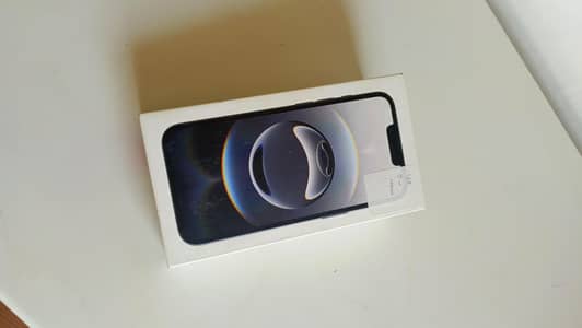 Apple iPhone 16e