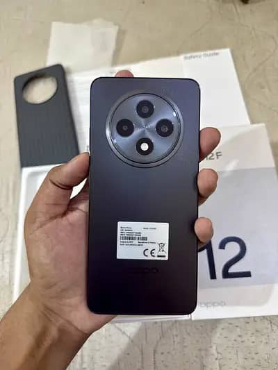 OPPO Reno 12f 9/10