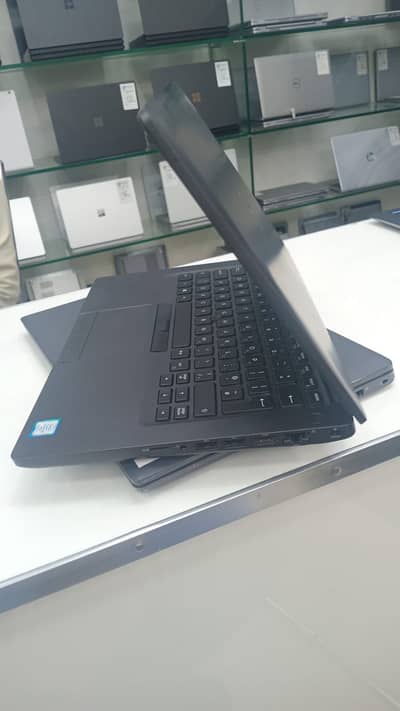 Dell Latitude 5501 Core i7 9th Gen H Series | 16GB RAM | 256GB SSD|2GB