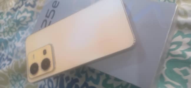 Vivo V25e good condition ma hai  only box. set sealed hai