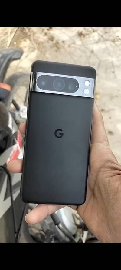 Google Pixel 8 Pro