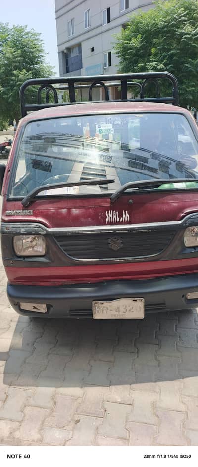 Suzuki Ravi 2011