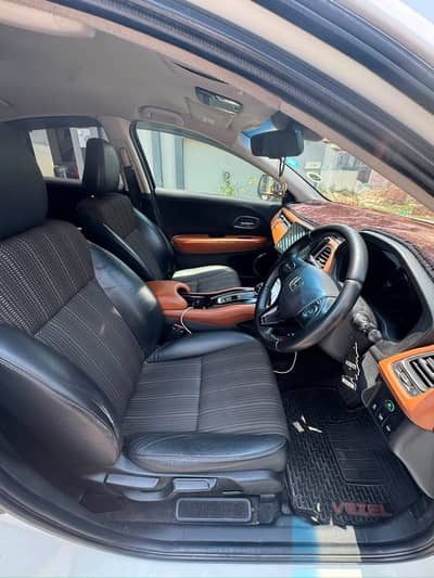 Honda Vezel 2015