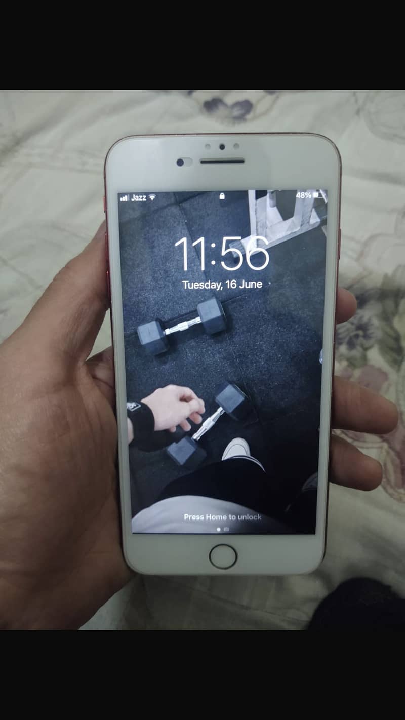 Apple iPhone 7 Plus 2