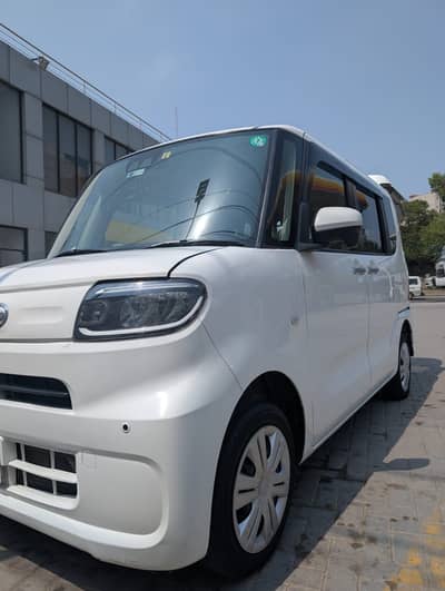 Daihatsu Tanto 2022