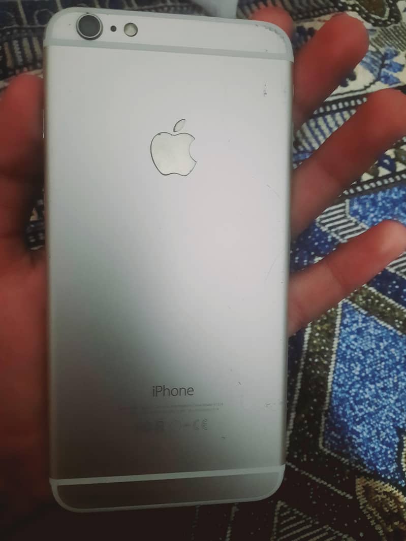 Apple iPhone 6 Plus 1