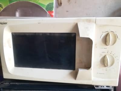 microwave oven