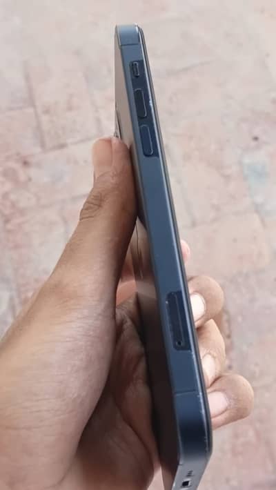 Apple iPhone 12 factory unlock