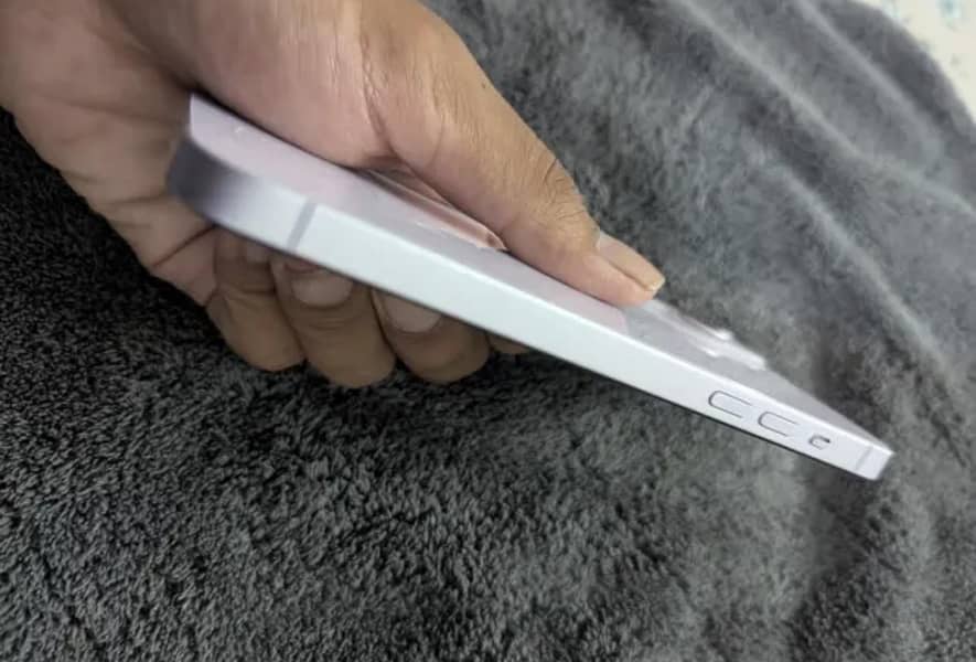Apple iPhone 14 plus 0