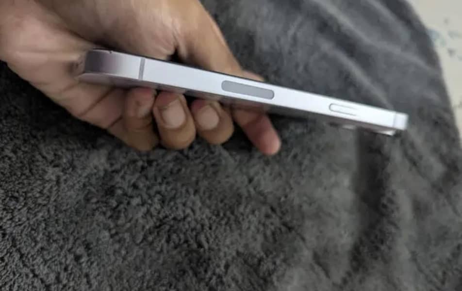 Apple iPhone 14 plus 1