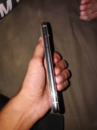 iPhone X