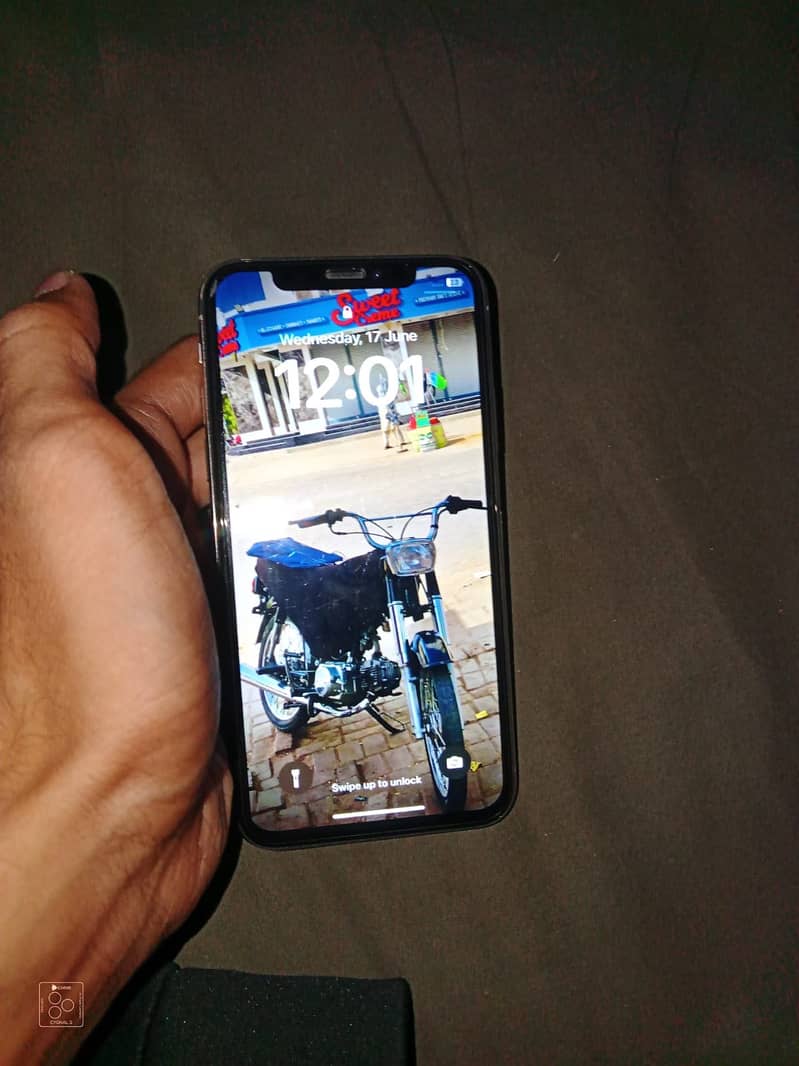 iPhone X 3