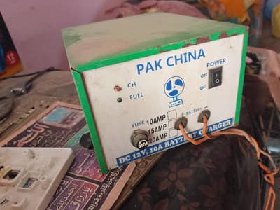 Pak China DC 12V 10A Battery Charger for UPS / Car Battery