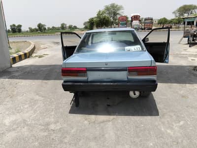 Nissan Sunny 1987
