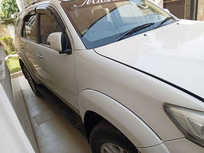 Toyota Fortuner 2014